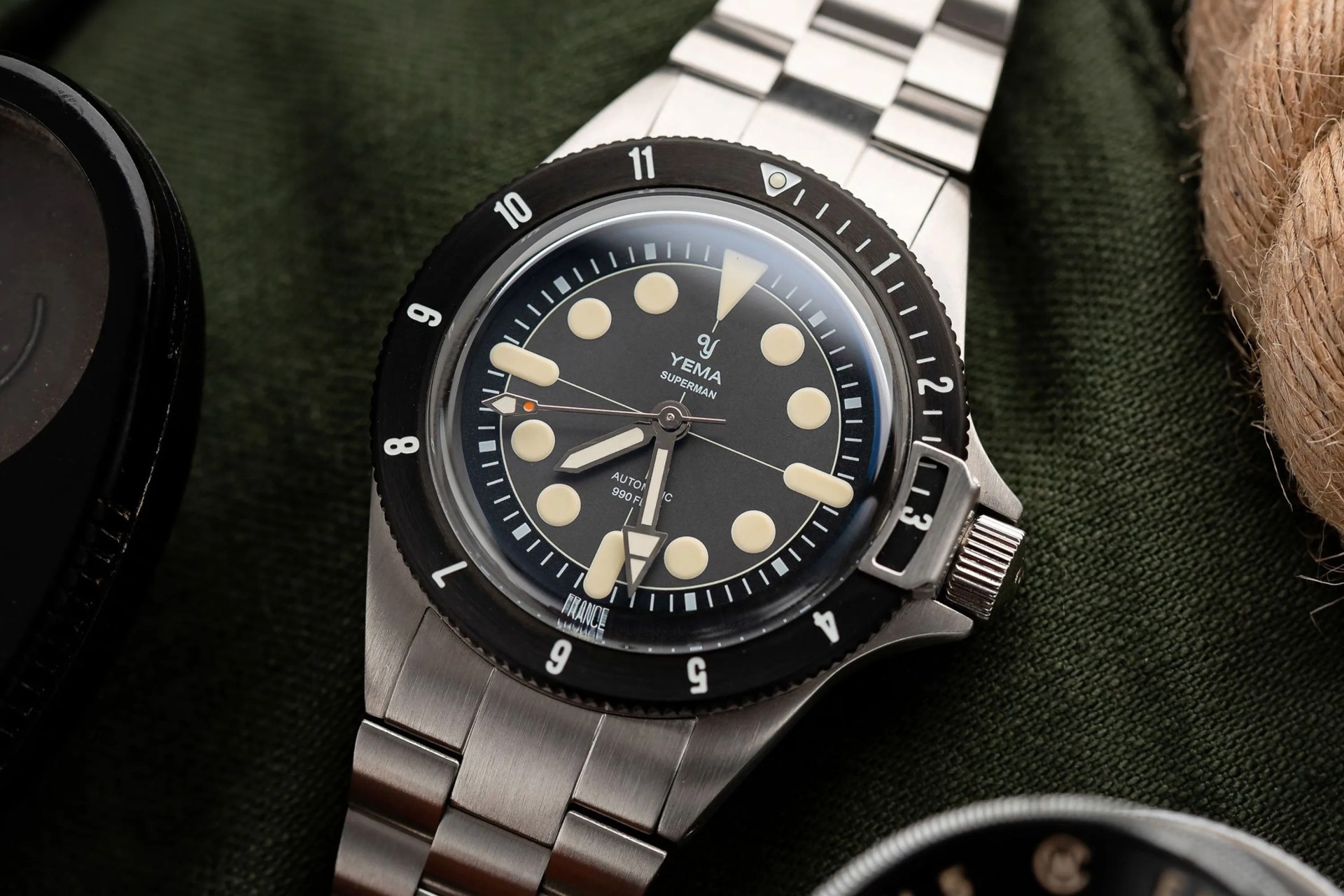 yema superman maxi dial