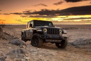 jeep gladiator mojave gear patrol lead slide 1