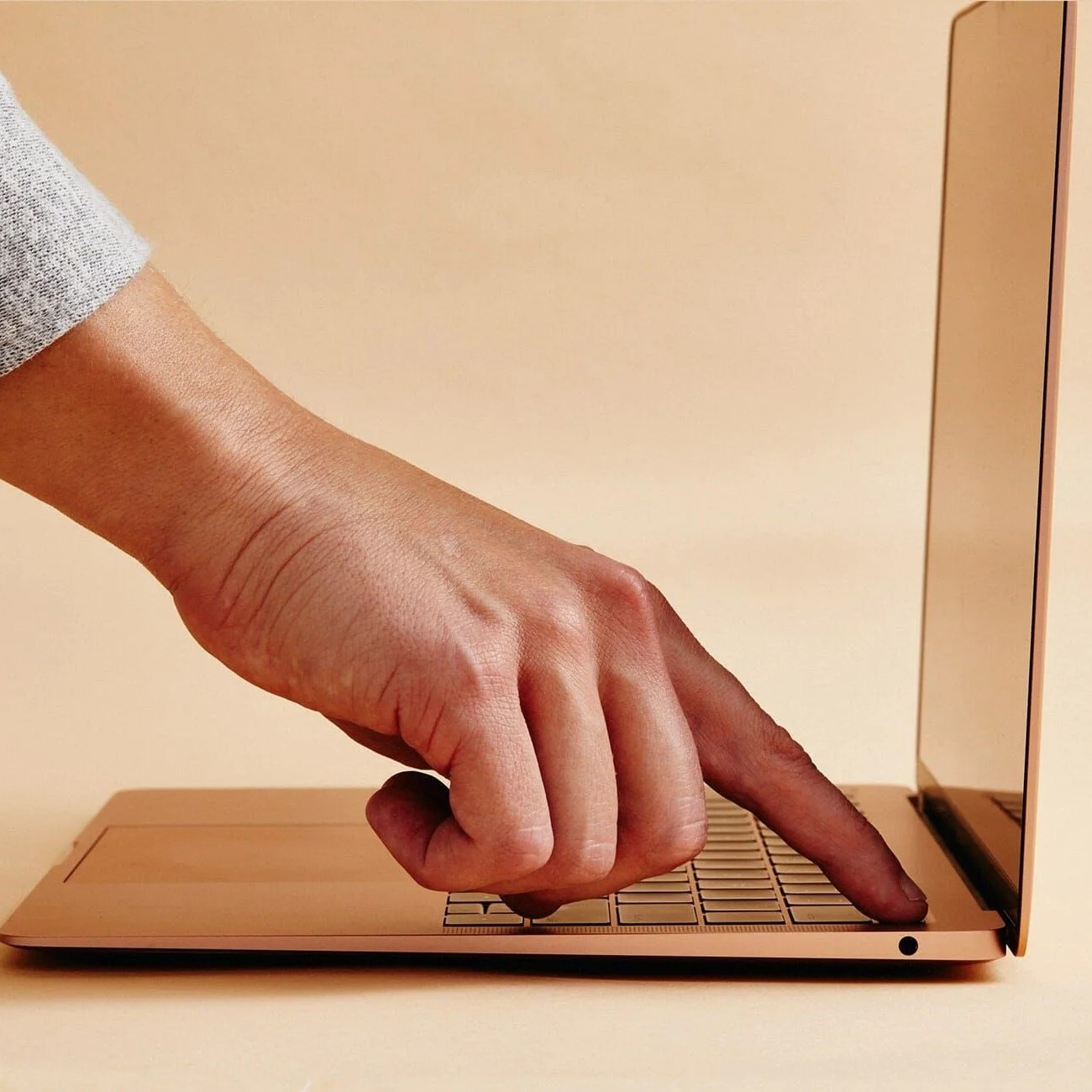 macbook air review gear patrol inline 6