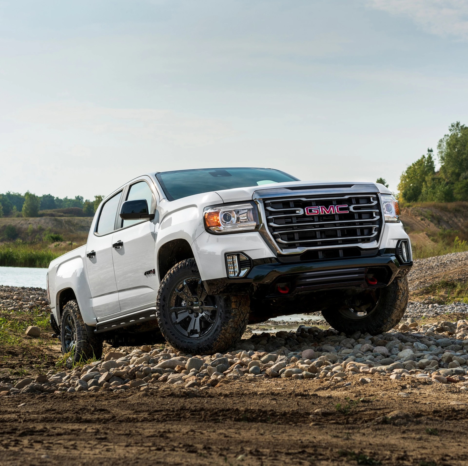 2021 gmc canyon at4 off road performance edition takes canyon&rsquo;s capability to a higher level with increased protection and maneuverability
