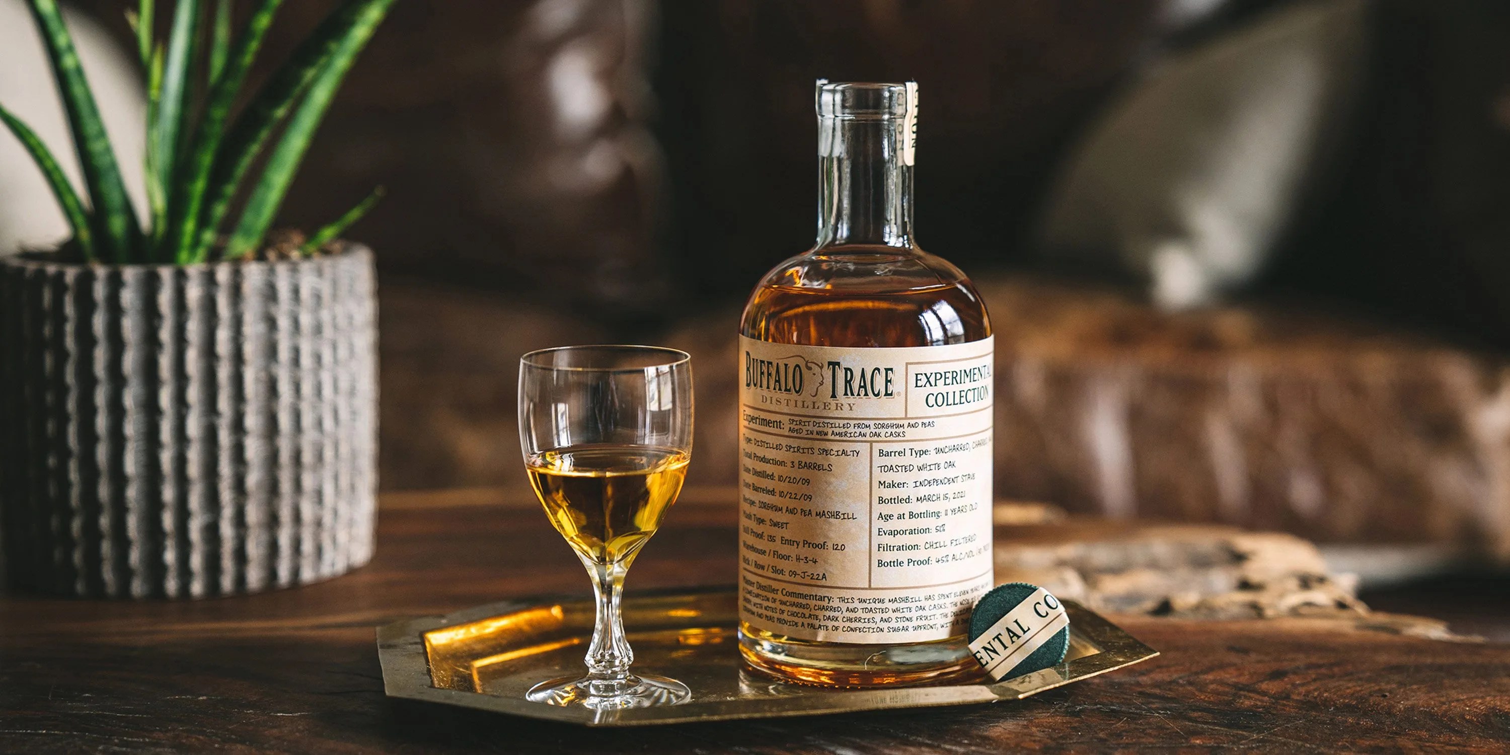 Buffalo trace 0. Виски trace. Буффало трейс бурбон. Виски буффало трейс. Виски кентукки.