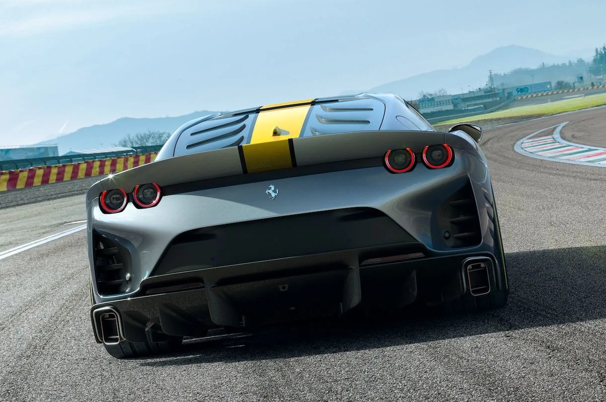 ferrari 812 vs verzione specialie gto imola