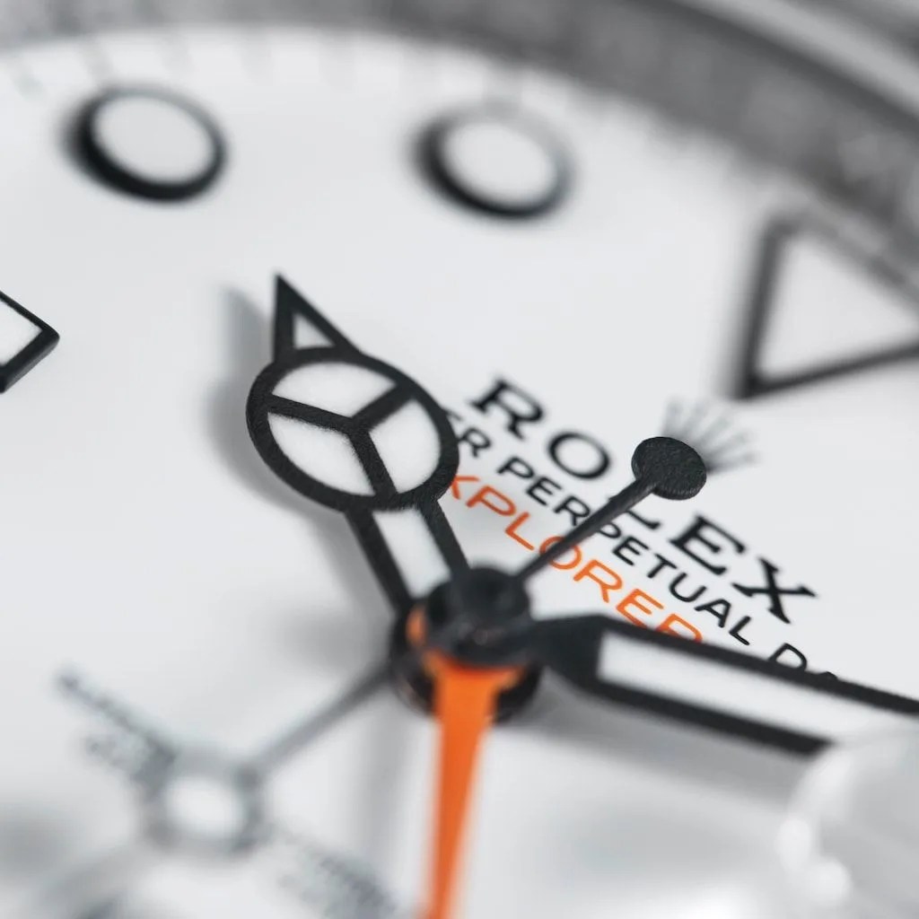 explorer ii 226750 dial