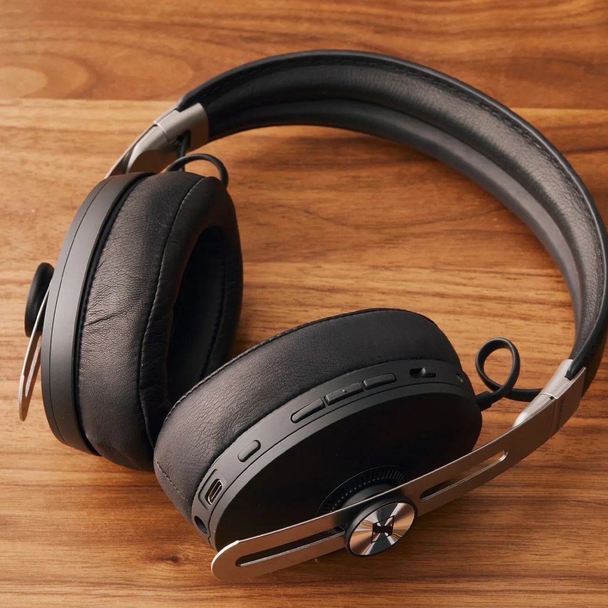 Sennheisers-Noise-Canceling-