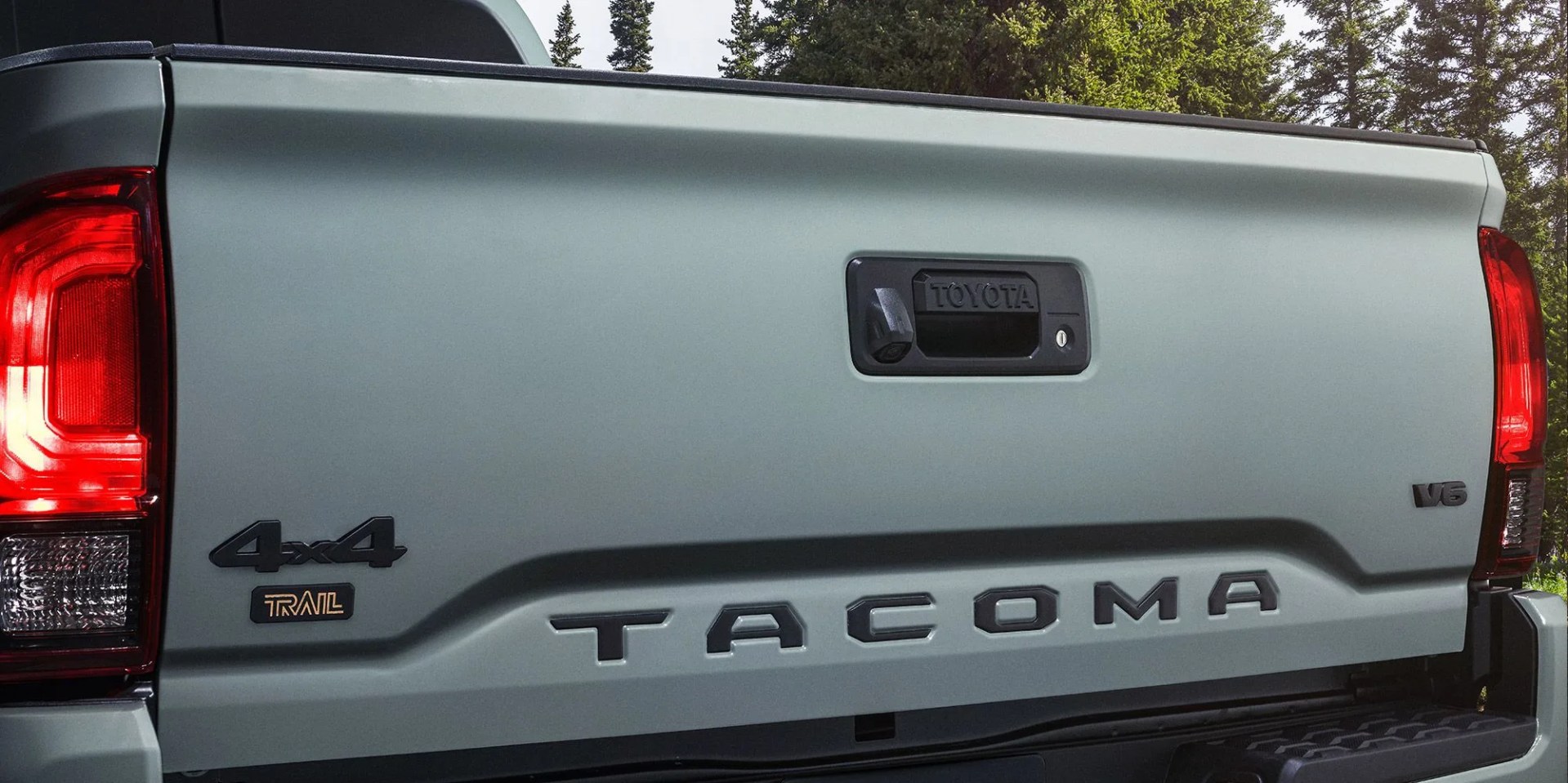 toyota tacoma trunk area
