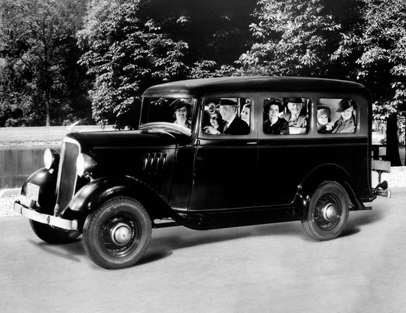 1935 chevrolet suburban carryall