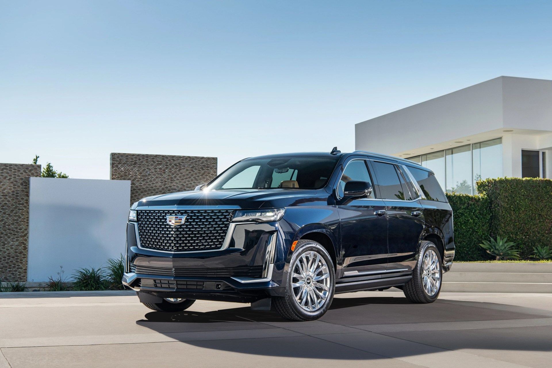 cadillac escalade best road trip car