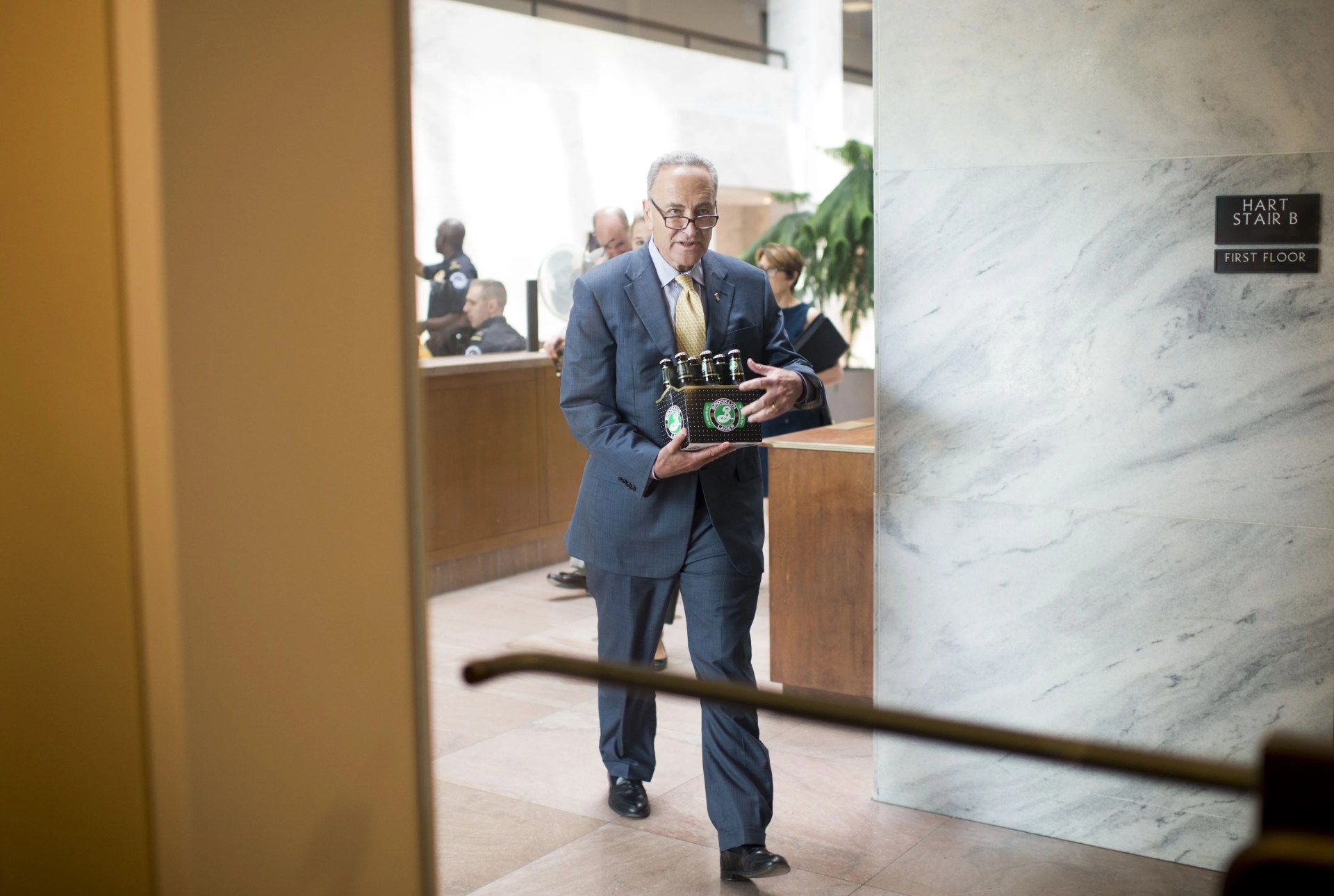 boxer schumer stanley cup bet