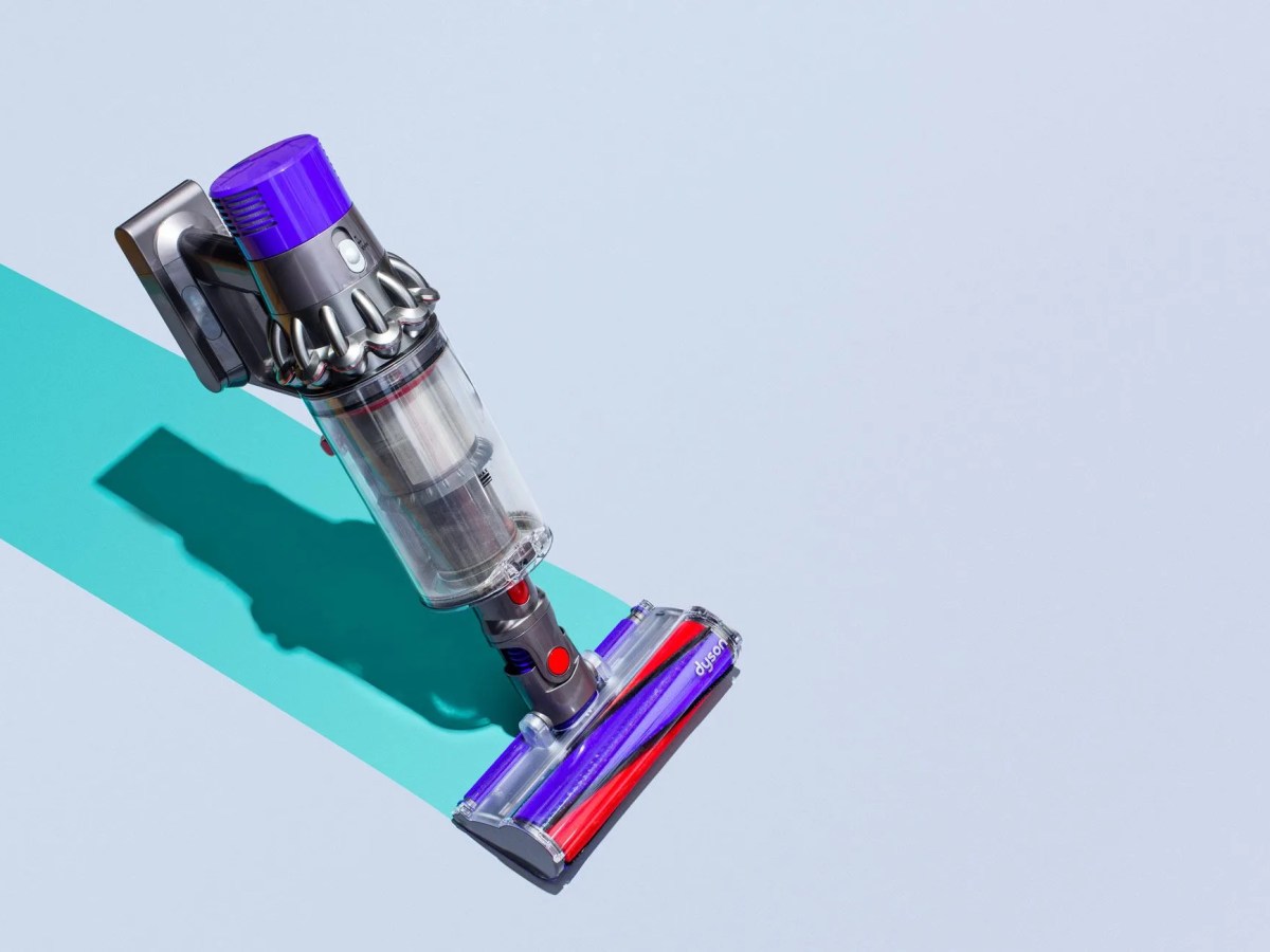 Dyson-V10-Gear-Patrol-Lead-