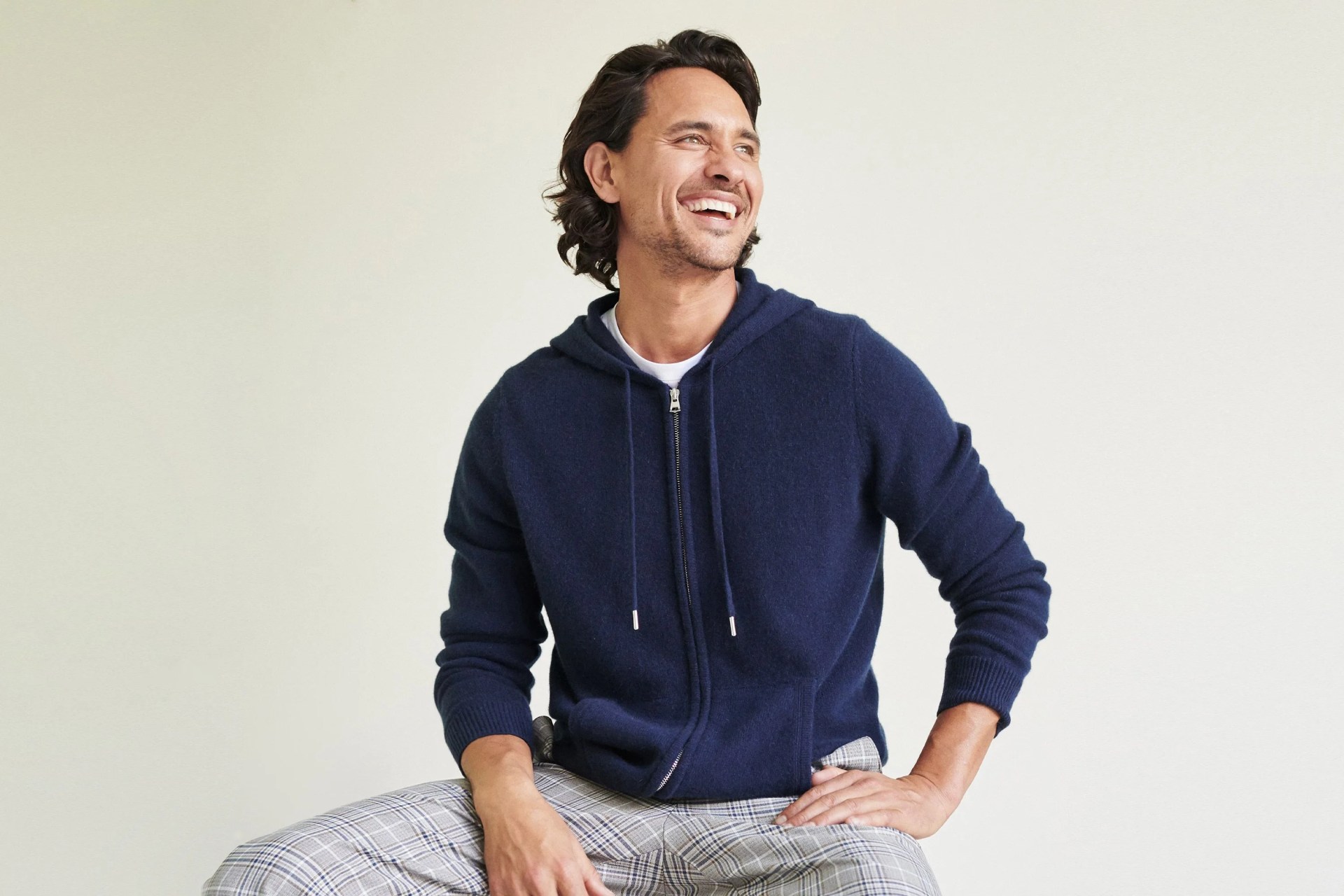 quince zip up hoodie