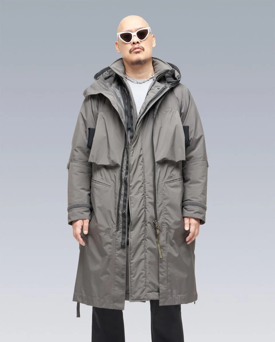 2l goretex paclite plus parka