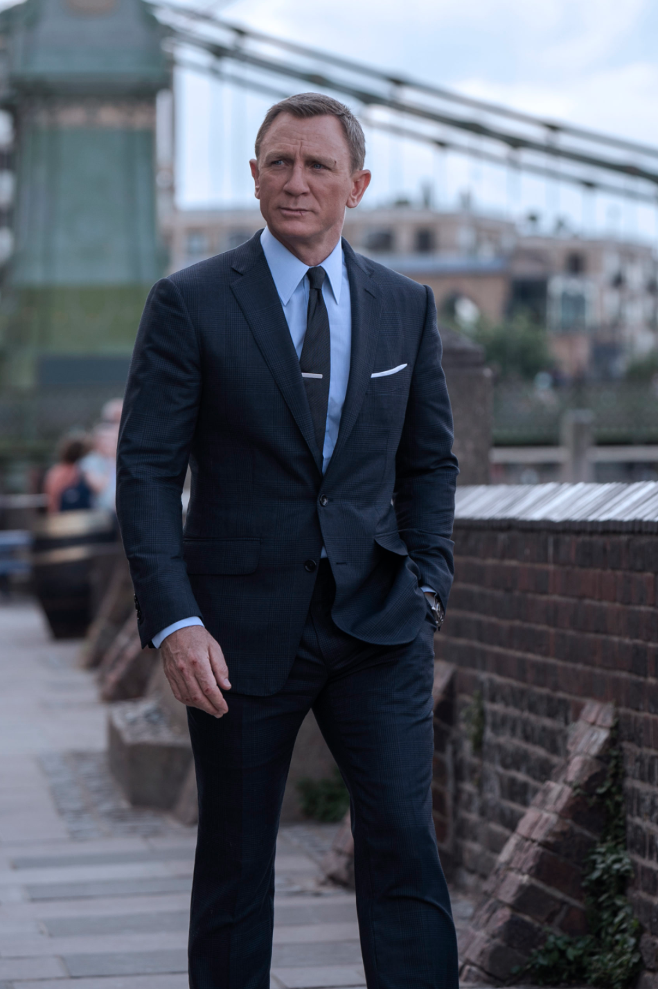 bond tom ford no time to die 2