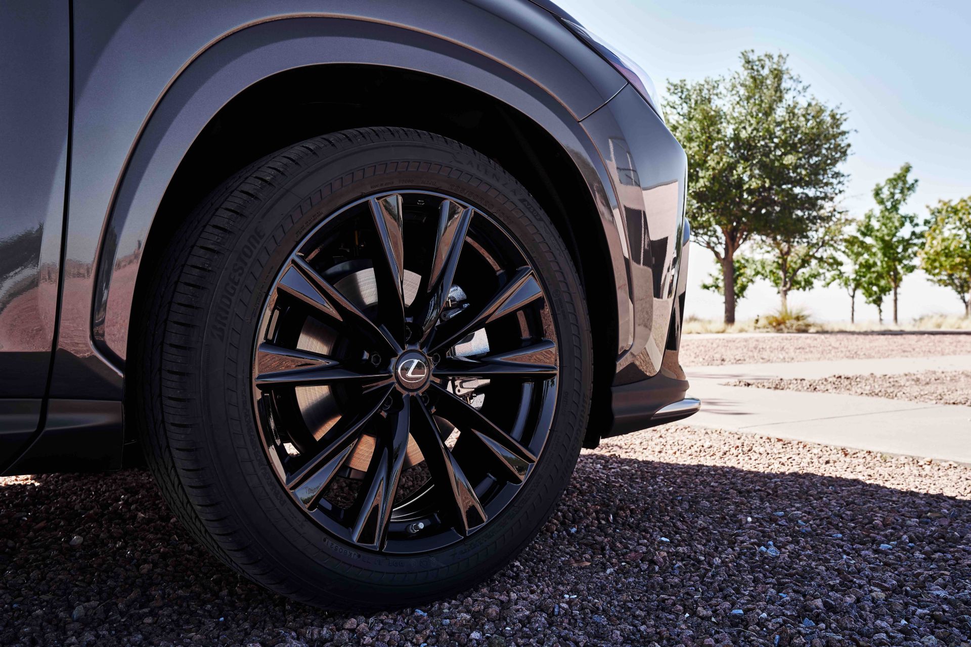 2022 lexus nx 350 wheel