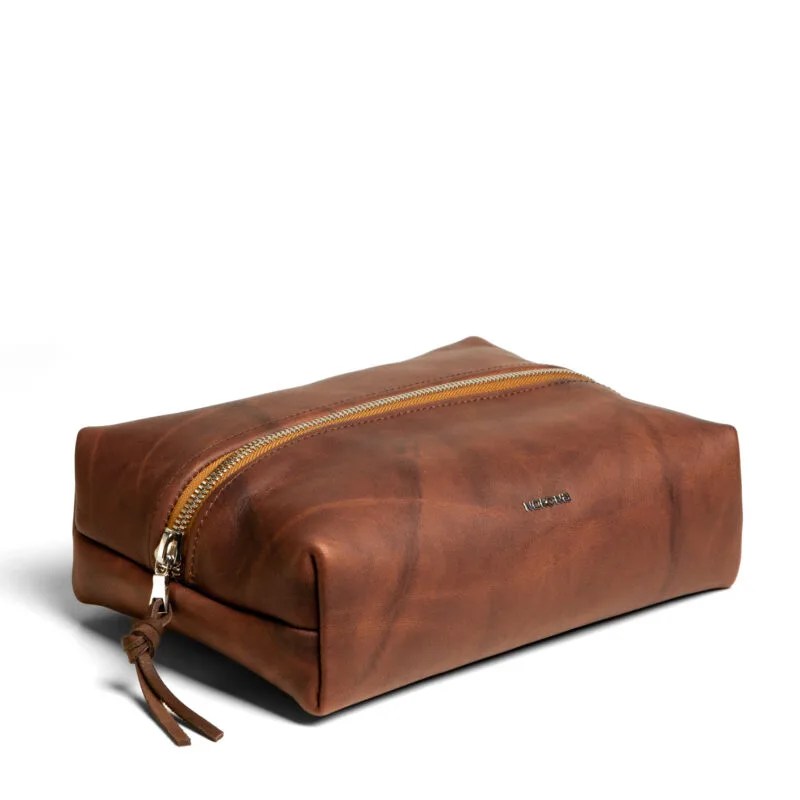 Nokona Dopp Kit in Walnut™