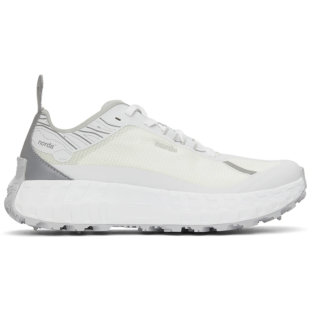 Off-White & Silver 'norda 001' Sneakers