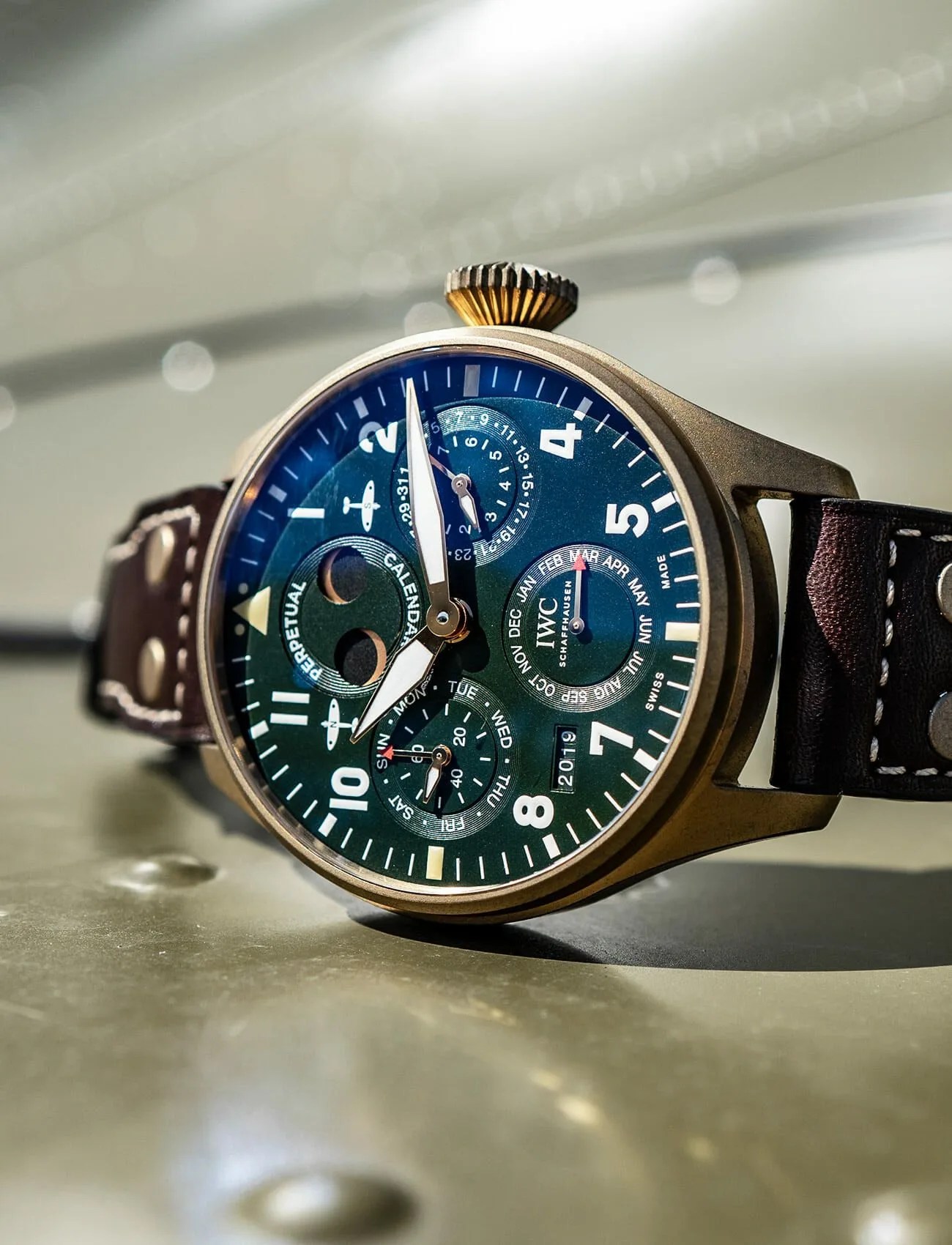 Paris-Air-Show-Pilots-Watches-gear-patrol-ambiance-4