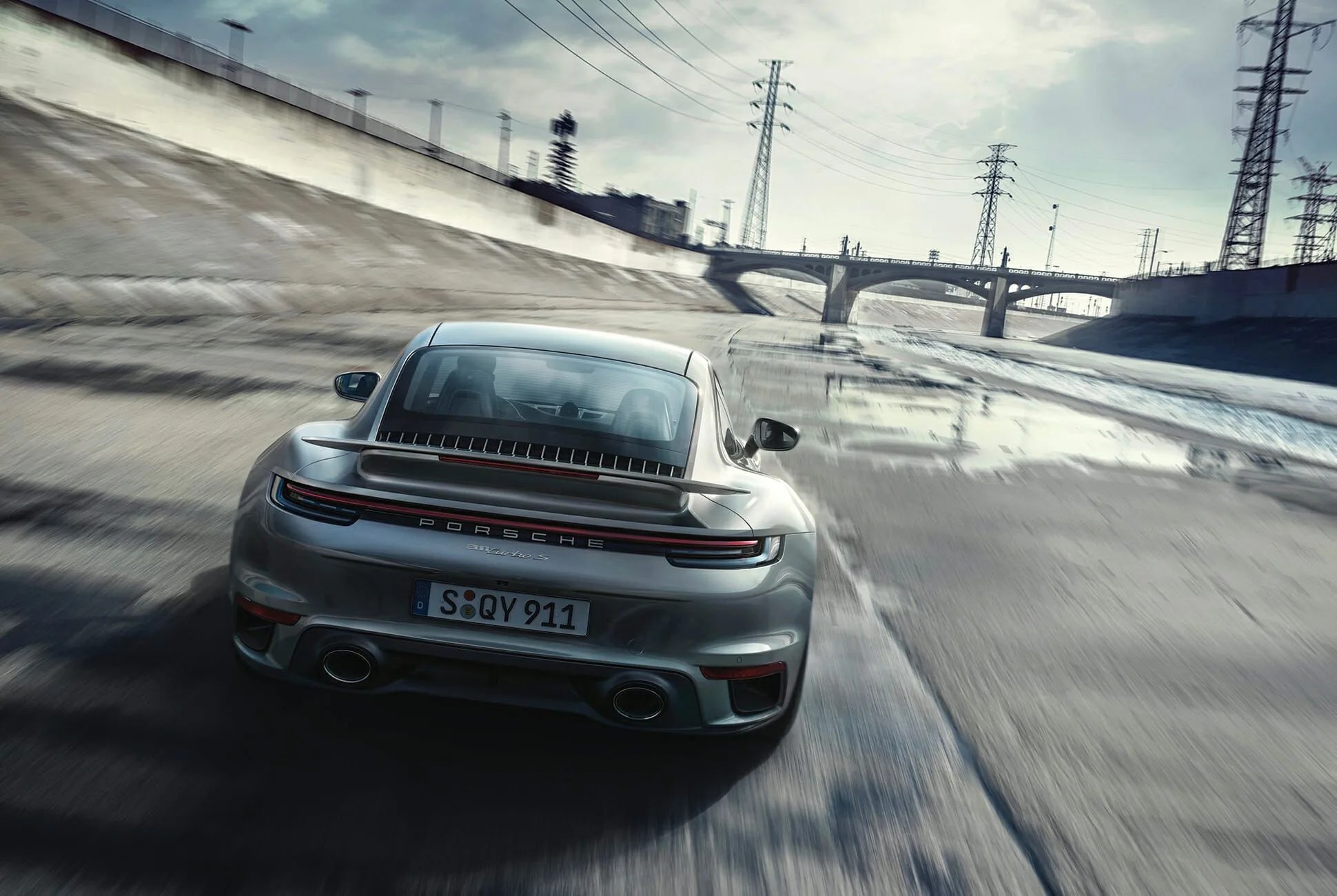 porsche 911 tirbo rear