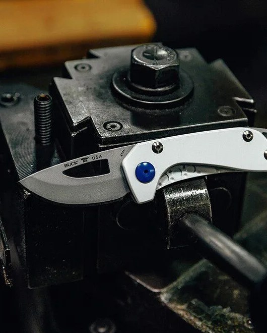 cerkote d2 steel knife