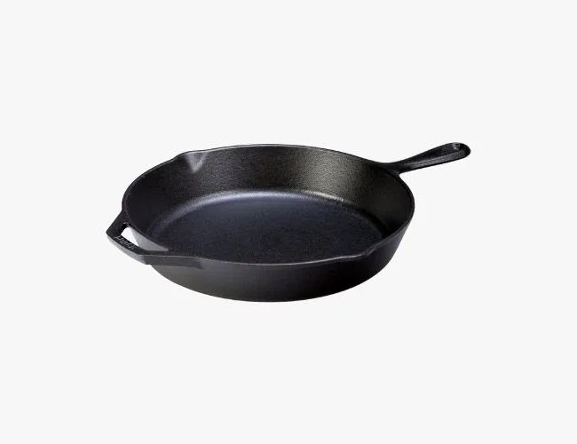 Lodge-Skillet-Gear-Patrol
