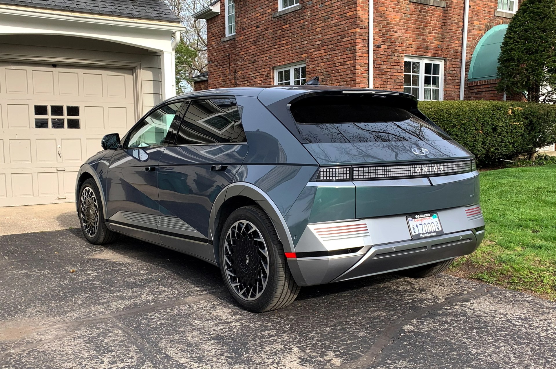 The Hyundai Ioniq 5 Is a Brilliant Car. It Just So Happens to Be ...