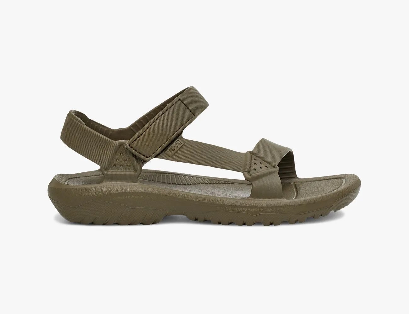 The 10 Best Shoes to Wear to the Beach Gear Patrol