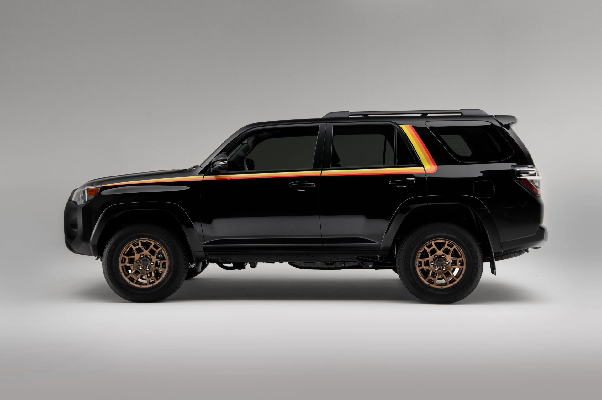 toyota 4runner side profile against a blank background