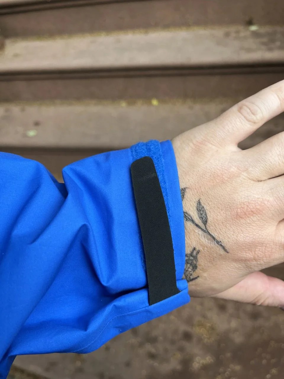 arcteryx beta jacket velcro wrist detail