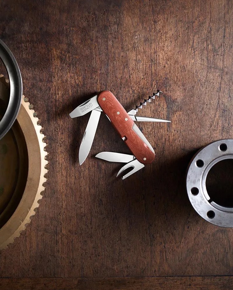 the victorinox replica 1897 swiss army knife