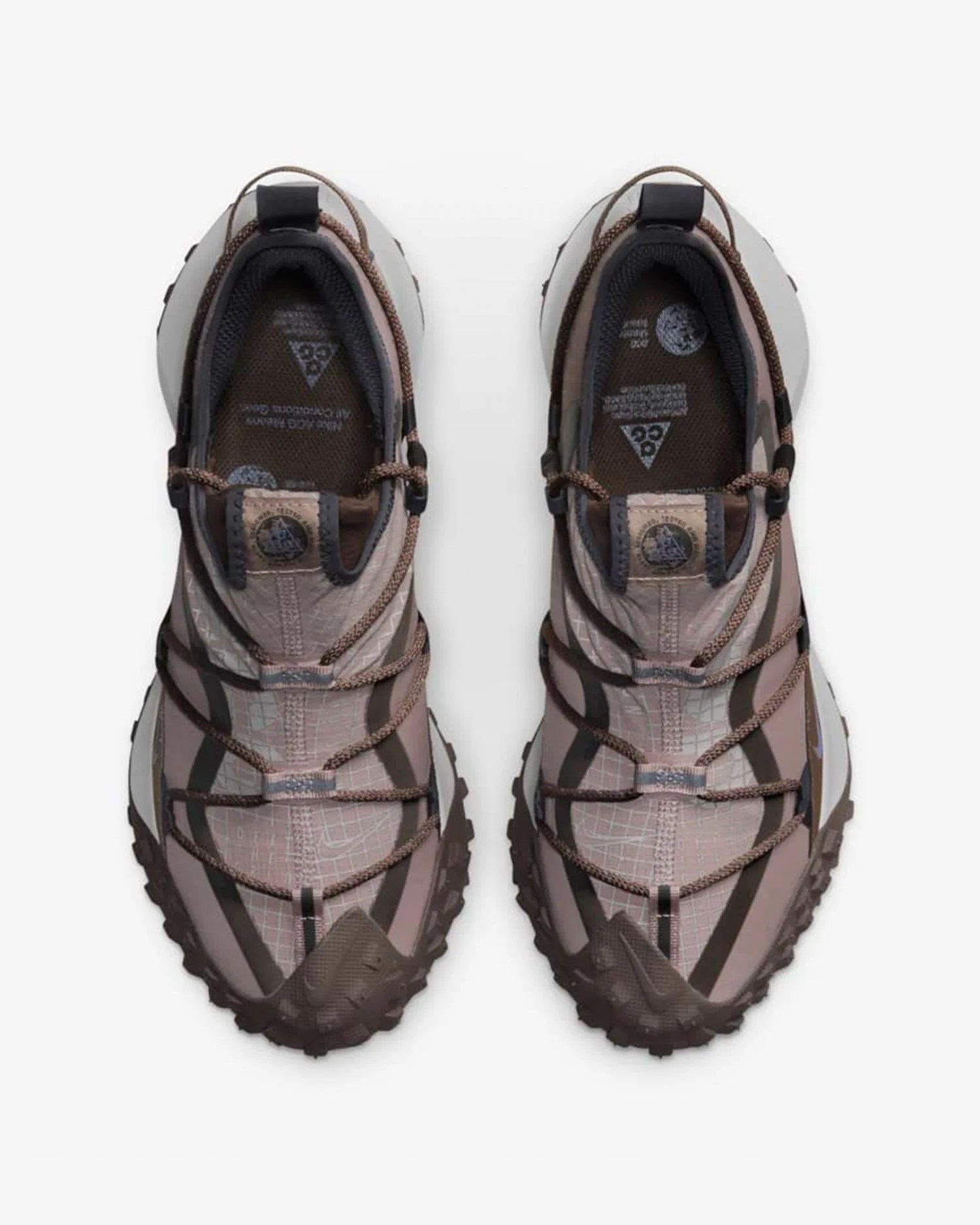 acg mountain fly low ironstone sneaker