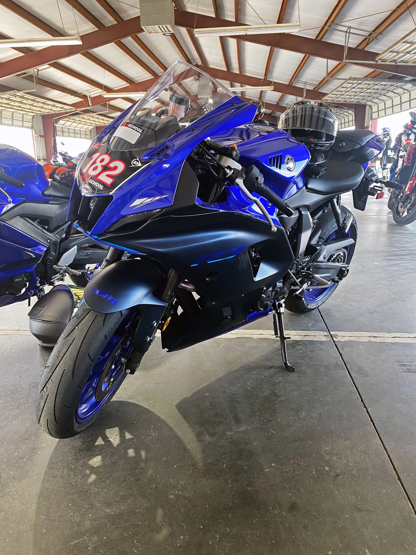 the yamaha yzf motorcycle in a garage