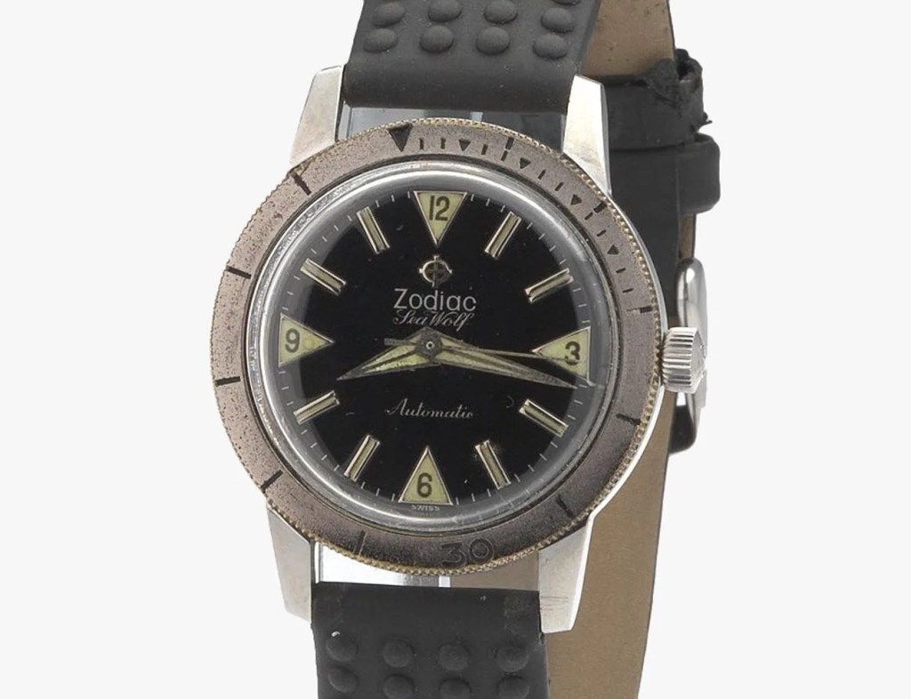 The 10 Best Vintage Watches Under 1,000, According to Experts Gear