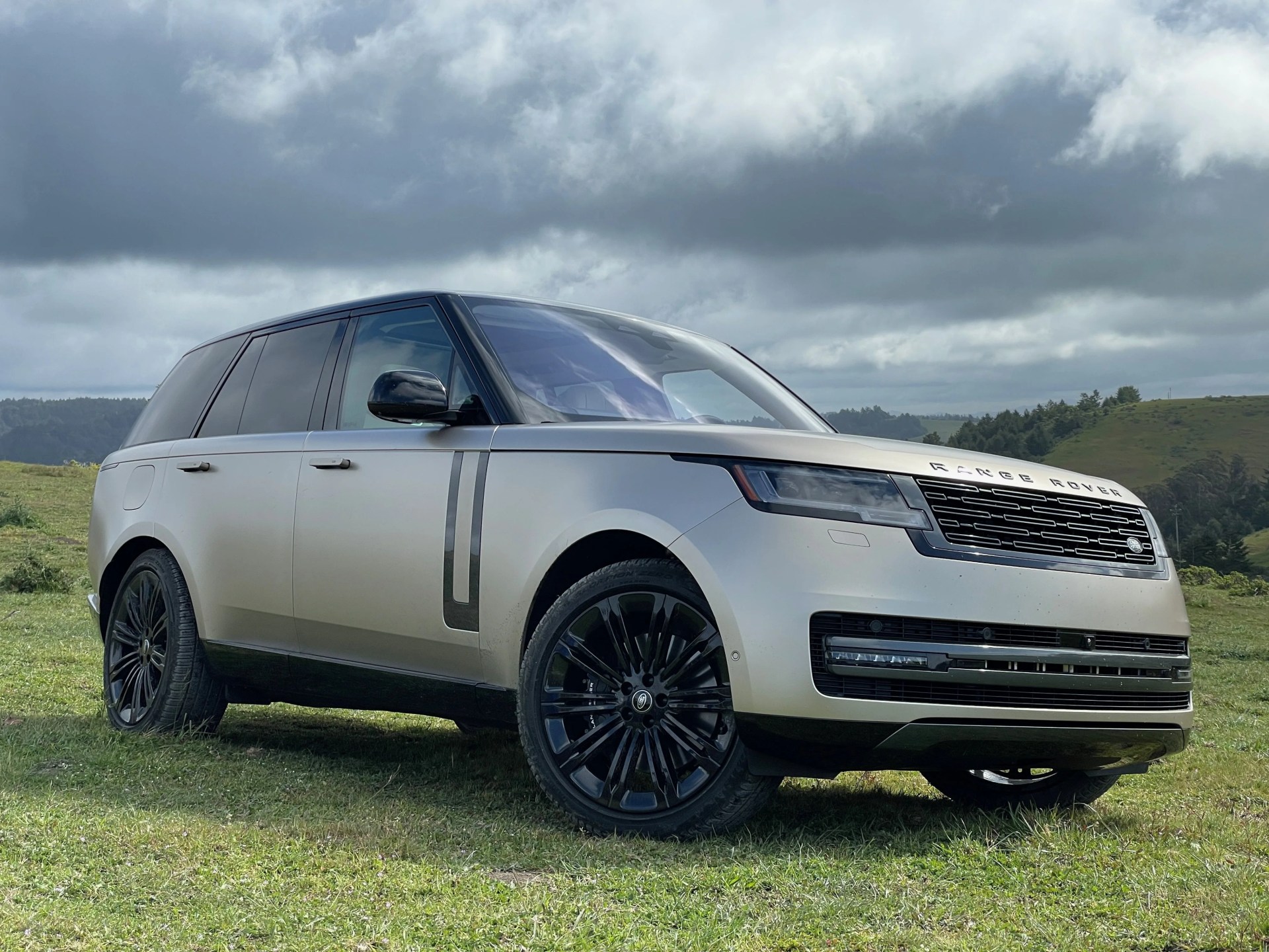 2022 land rover range rover in california