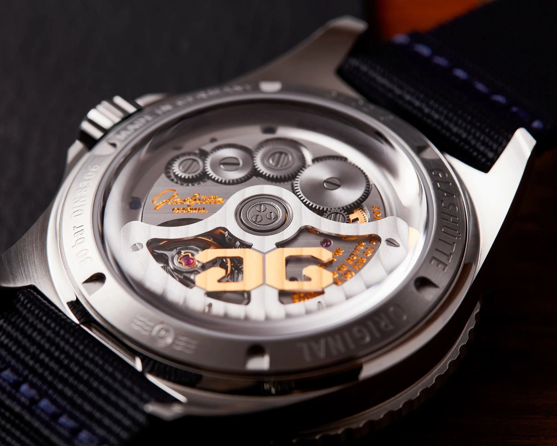 Glash&uuml;tte SeaQ Panorama Date watch