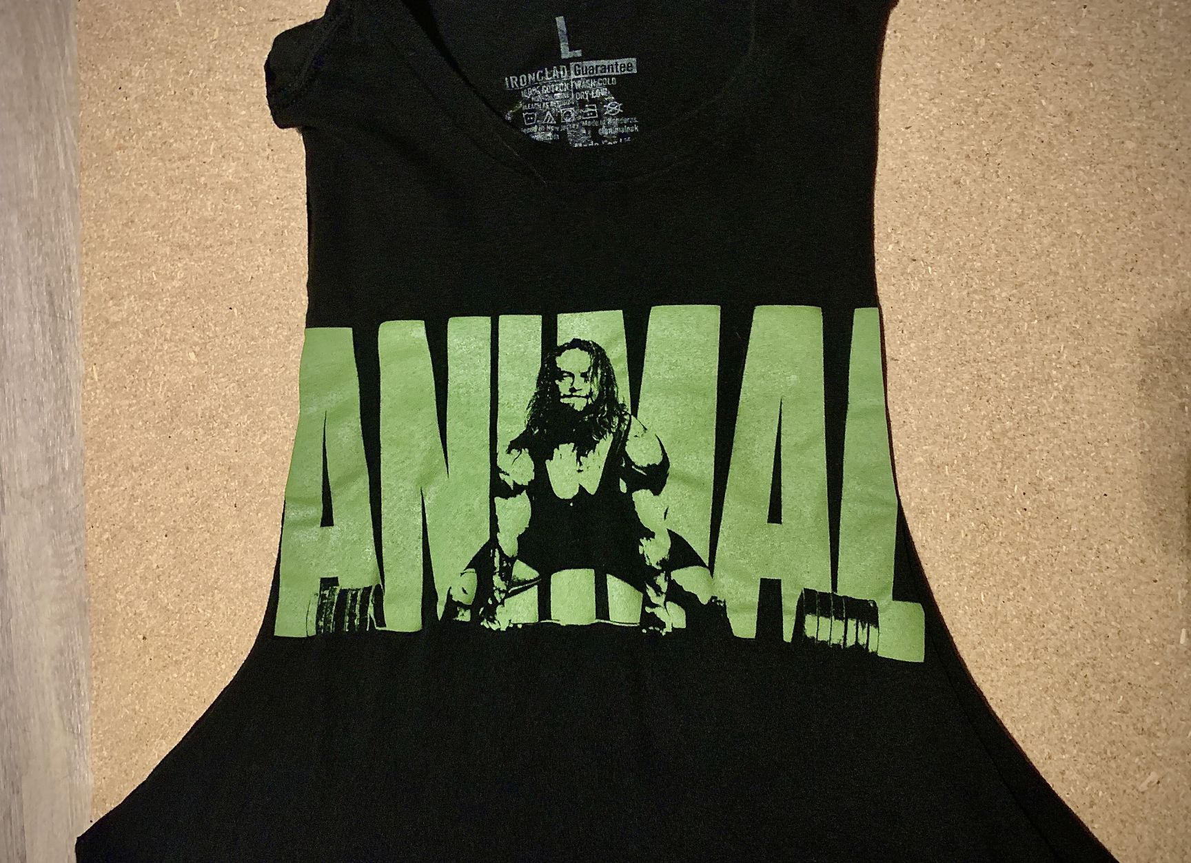 tshirt with cut off sleeves