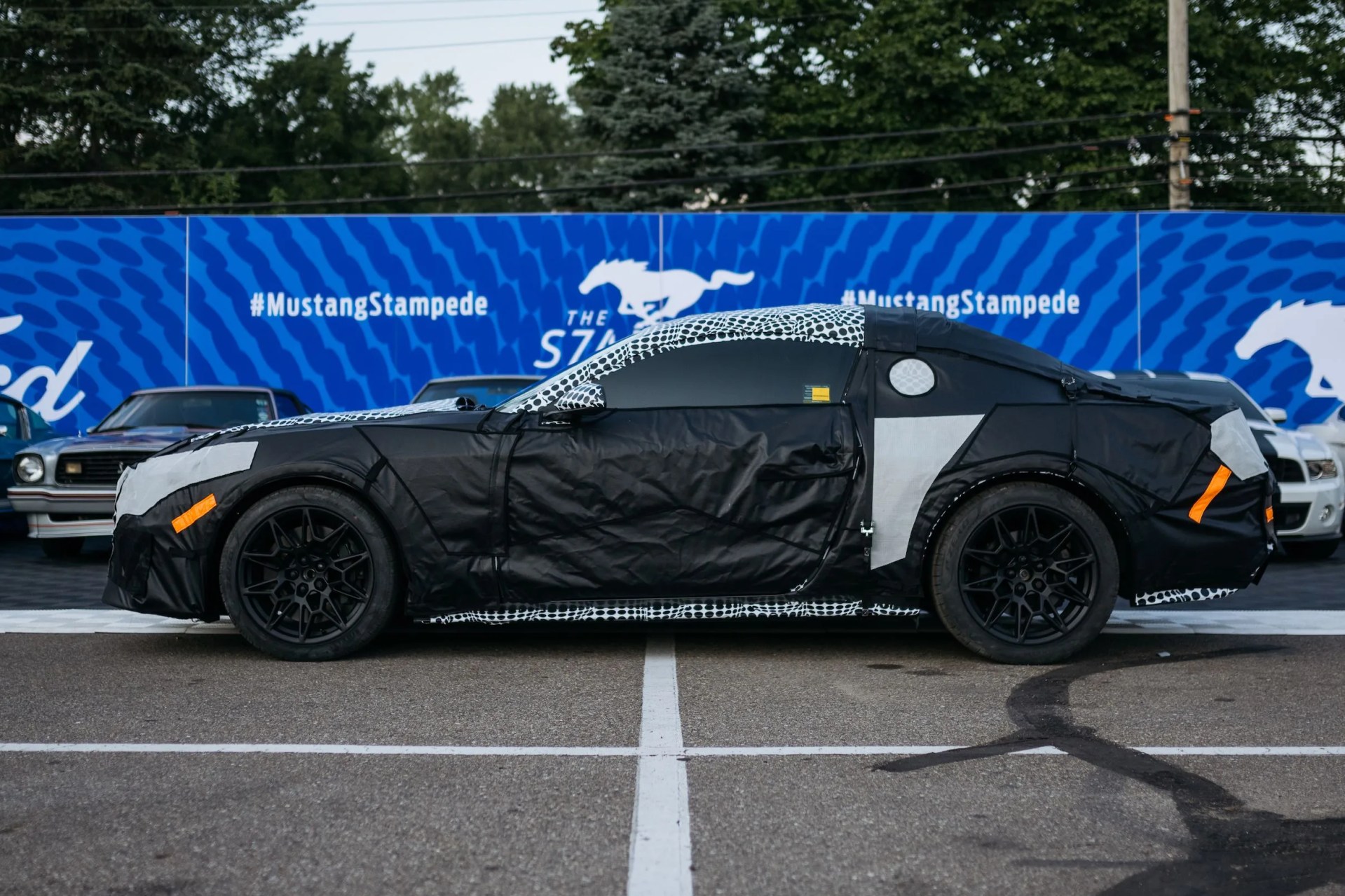 ford announced at the 2022 woodward dream cruise that it will welcome ford mustang owners, fans, media and its employees to the stampede – the global debut of the all new, seventh generation ford mustang taking place at the detroit auto show on sept 14 at 8 pm edt a camouflaged version of the vehicle was on display