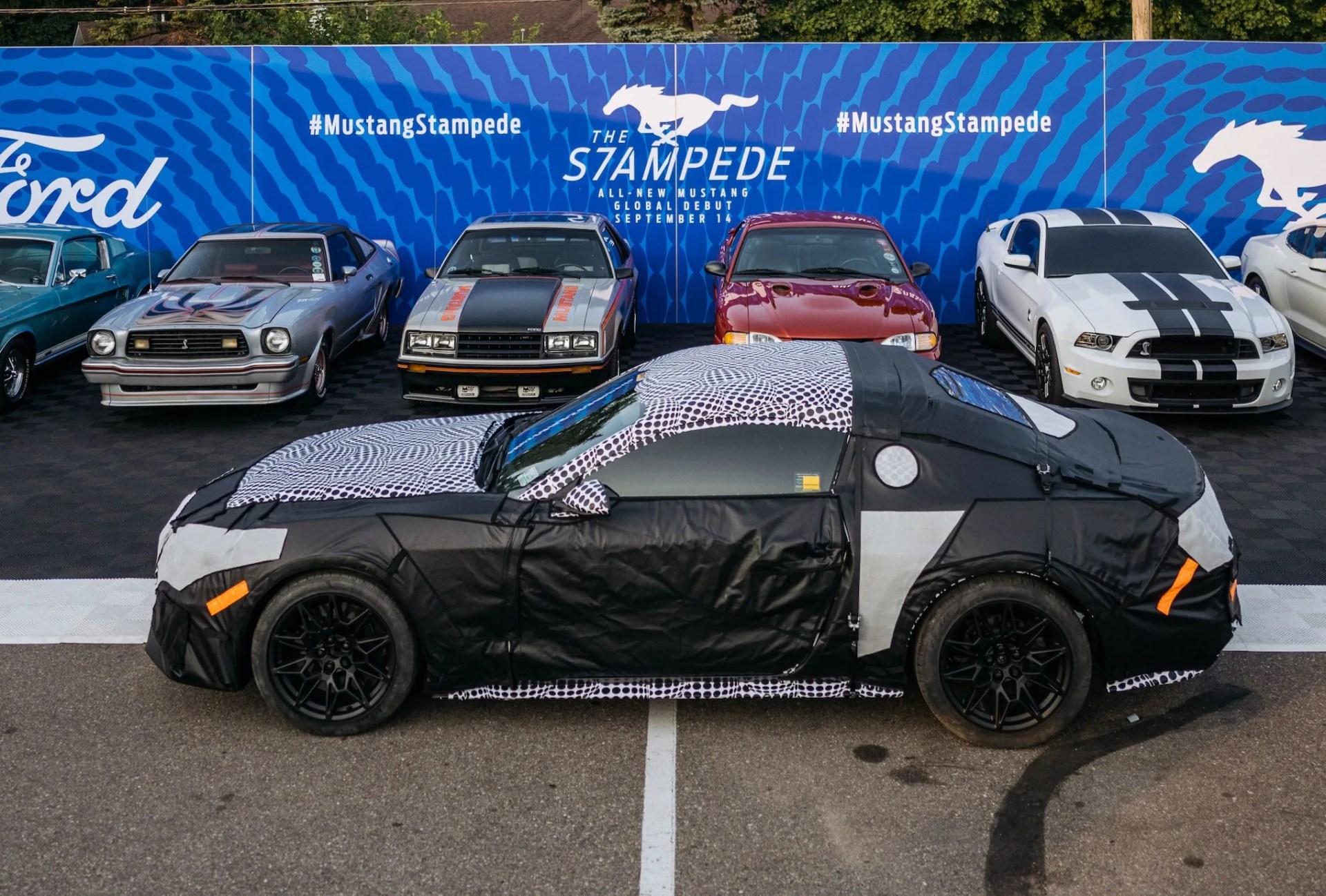 ford announced at the 2022 woodward dream cruise that it will welcome ford mustang owners, fans, media and its employees to the stampede – the global debut of the all new, seventh generation ford mustang taking place at the detroit auto show on sept 14 at 8 pm edt a camouflaged version of the vehicle was on display