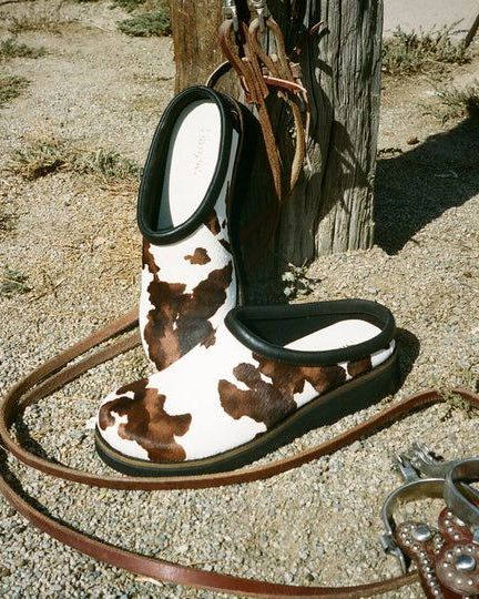 simple original clog in pony hair