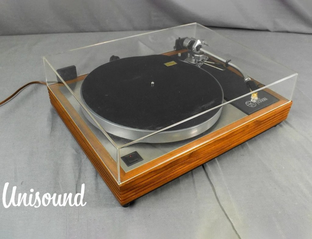 The Best Vintage Turntables That You Can (Maybe) Still Buy | Gear Patrol