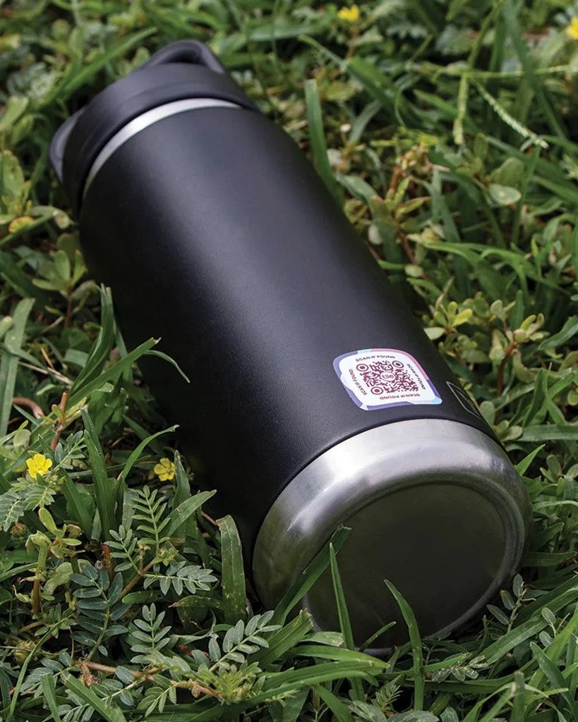 tile the scannable label on waterbottle