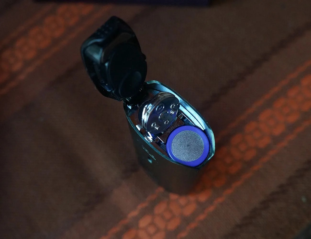 a close up shot of the davinci iqc's battery