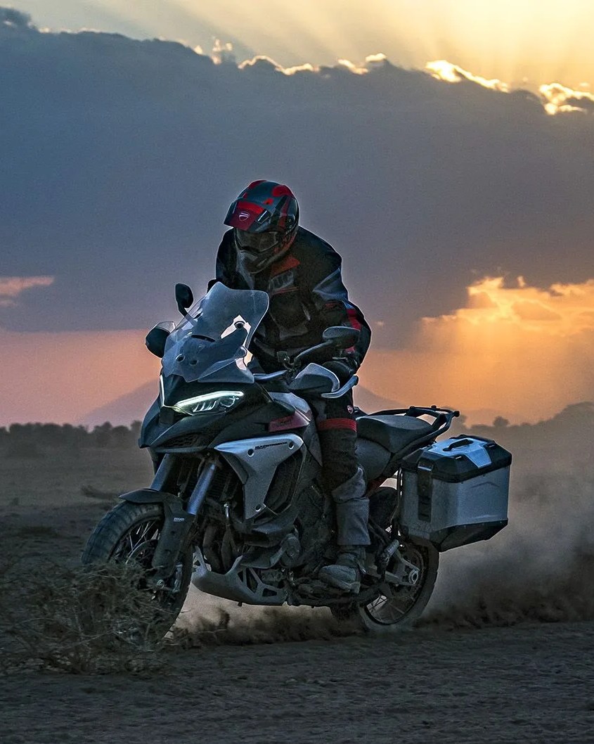 ducati multistrada v4 rally motorcycle