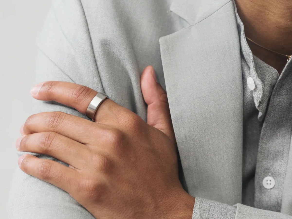 ボディ・フェイスケア OURA RING Heritage Silver US8 Amazon.com: Oura Ring Gen3 Heritage - Silver - Size 6 - Smart Ring