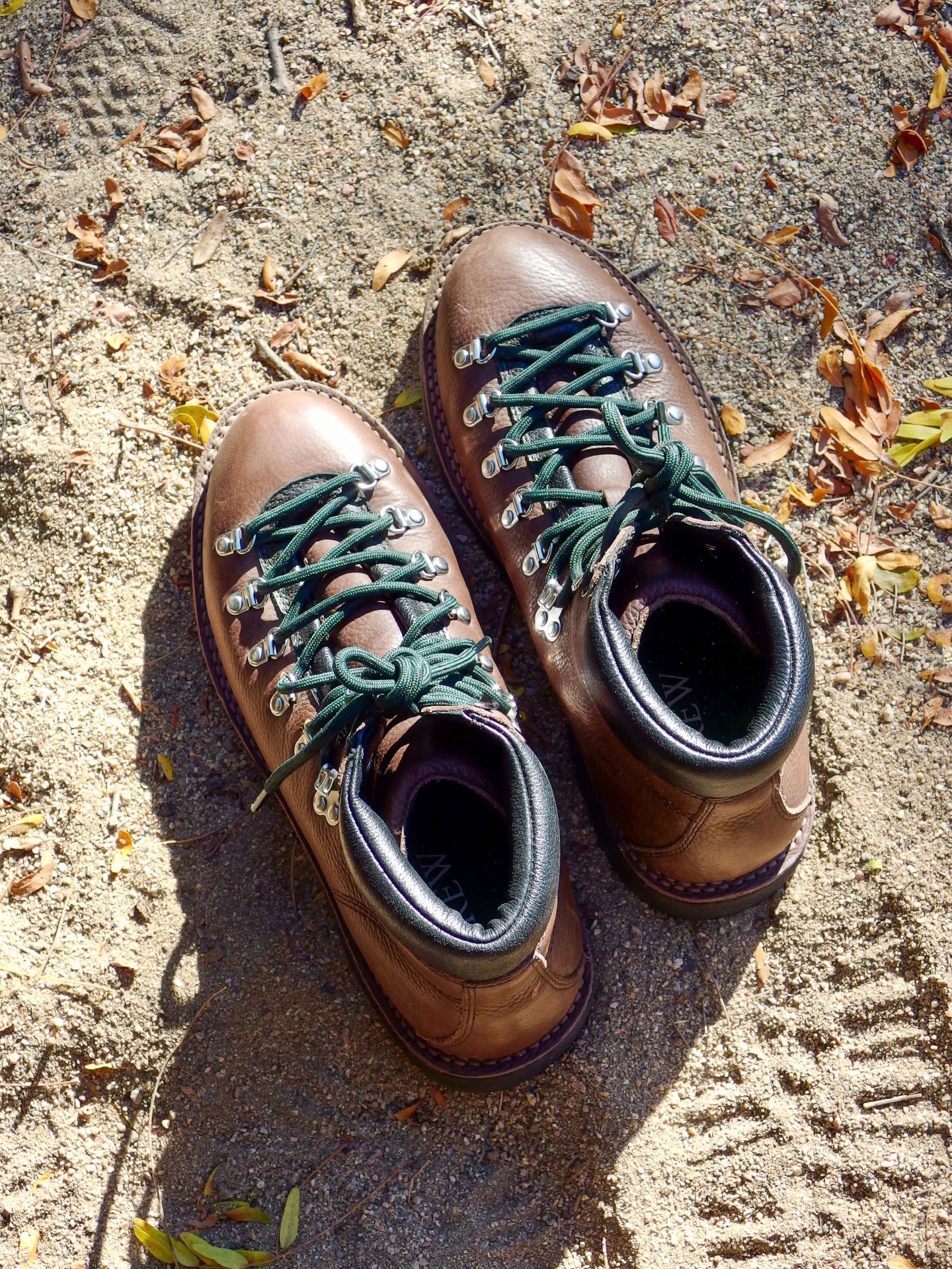 靴 Danner JCrew Gtx Mountain Light Boots Duet JJJJound x Danner wydaje dwie wersje butów na