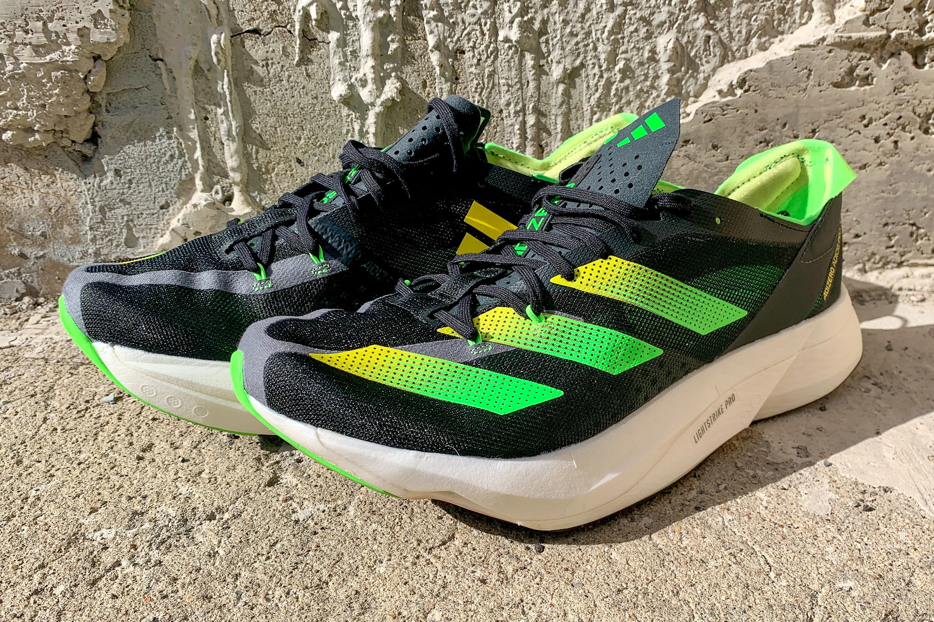 adizero adios pro vs nike vaporfly