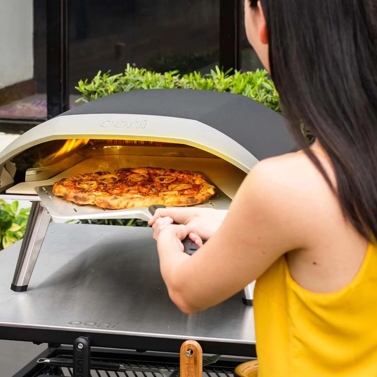 ooni-koda-16-gas-powered-pizza