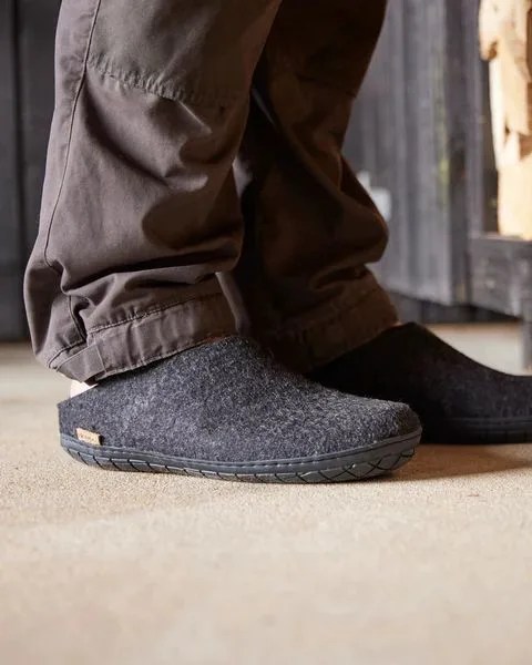 glerups slip on with natural rubber sole