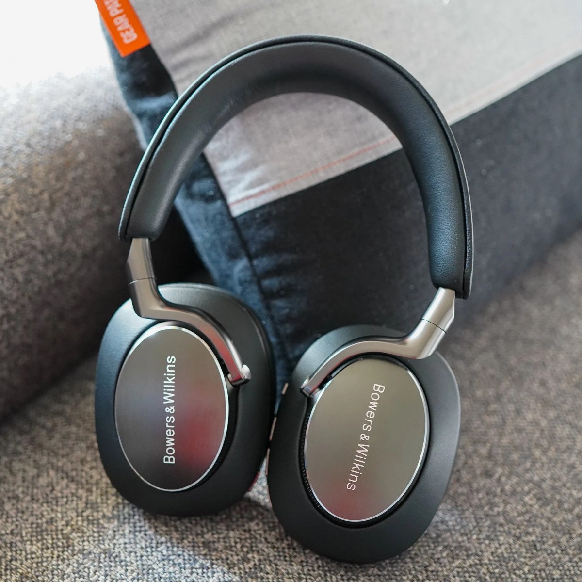 Bowers & Wilkins Px8 値下げ予定ナシ bowers-wilkins-px8-review-01-