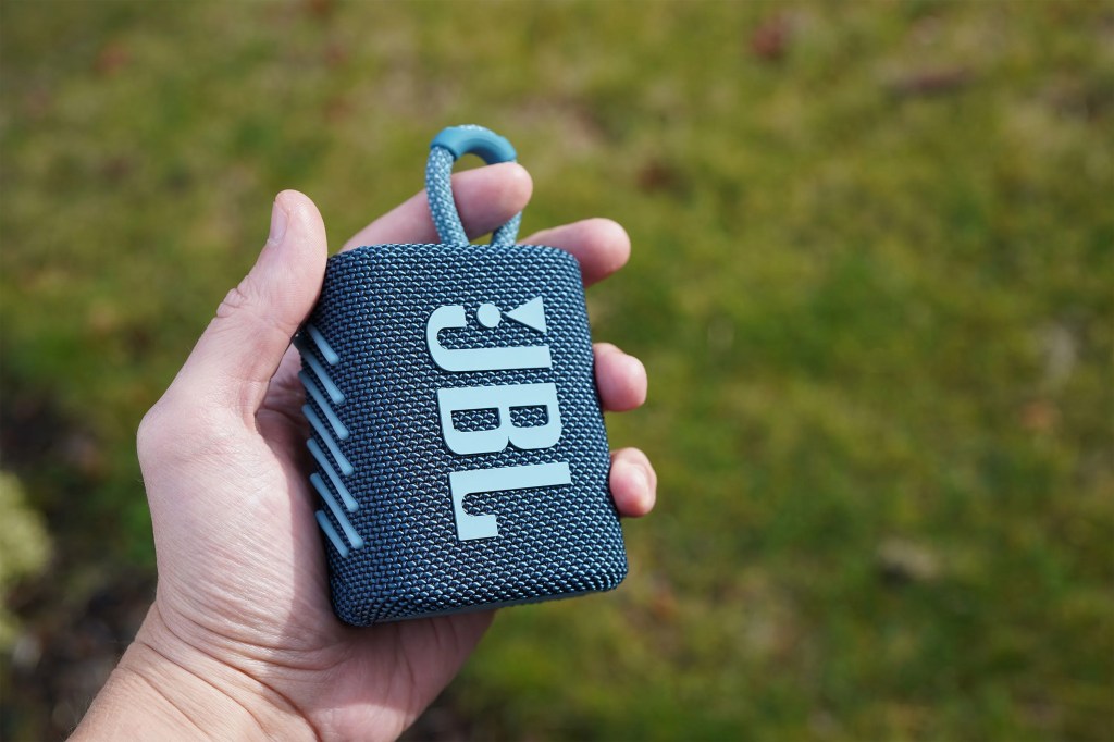 Sony Vs. JBL Who Makes the Best Cheap and Rugged Bluetooth Speaker