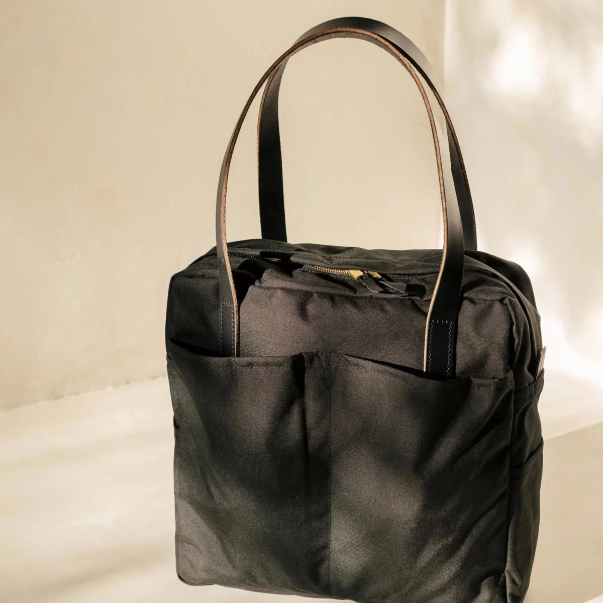 BEAMS CHAMULA / ウール製ボディBAG Introducing a new Special order bag with SLOW. Leather collection