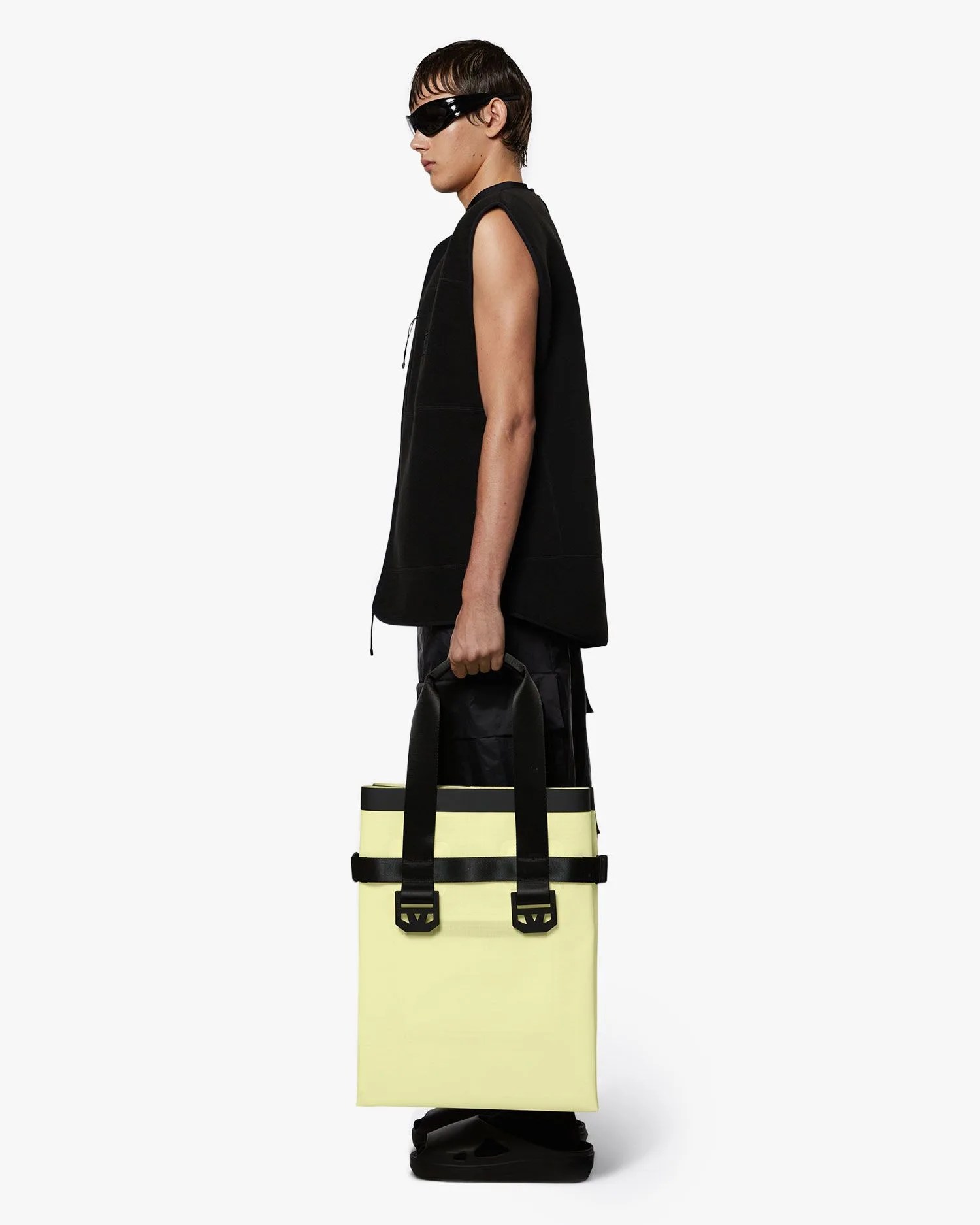 rains arid tote bag